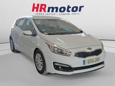 Blanco Usado 2017 Kia Ceed Plus Utilitario | 10.900 € (Precio justo)