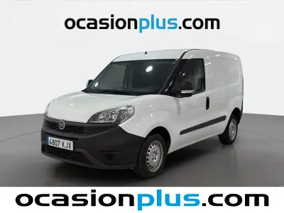 Usado Fiat Doblò 95 CV (69 kW) 2018 Blanco Monovolumen