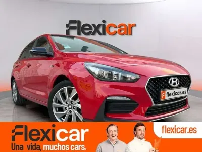 Usado Hyundai i30 N Line 120 CV (88 kW) 2019 Rojo Utilitario
