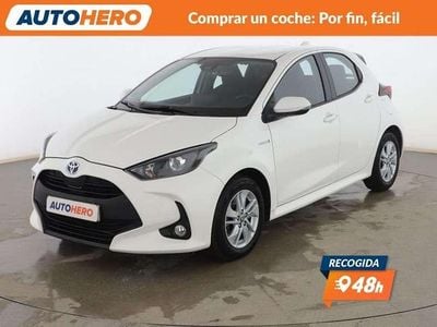Usado Toyota Yaris Hybrid Active 116 CV (85 kW) 2021 Blanco Berlina