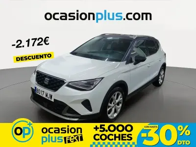 Usado Seat Arona FR 150 CV (110 kW) 2023 Blanco SUV