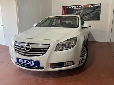 Usado Opel Insignia Cosmo 160 CV (117 kW) 2010 Blanco Berlina