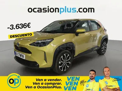 Usado Toyota Yaris Cross Active 116 CV (85 kW) 2024 Marrón SUV