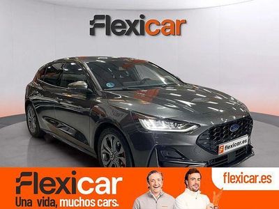 Gris / plata Usado 2023 Ford Focus ST-Line Berlina | 20.990 € (Precio justo)