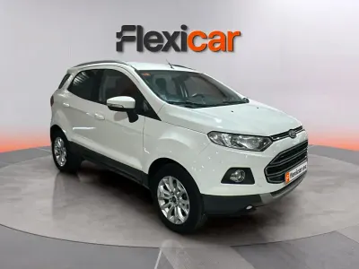 Usado Ford Ecosport Titanium 112 CV (82 kW) 2017 Blanco SUV