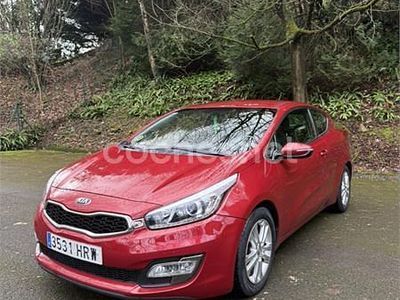 Usado Kia Ceed GT 110 CV (80 kW) 2013 Rojo Berlina