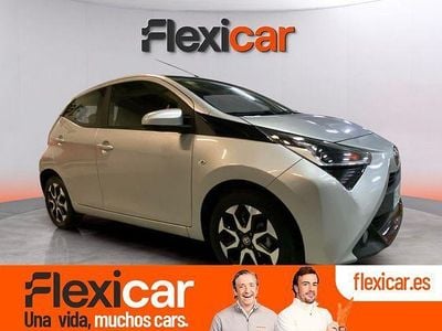 Gris Usado 2019 Toyota Aygo X-play Utilitario | 11.790 € (Un poco caro)
