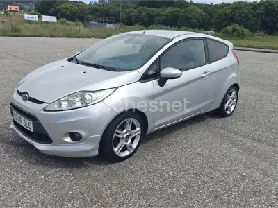 Usado Ford Fiesta Sport 95 CV (69 kW) 2012 Gris / plata Berlina