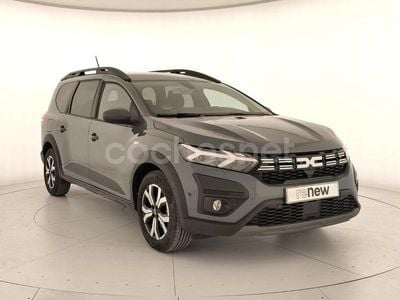 Usado Dacia Jogger Expression 110 CV (80 kW) 2024 Gris / plata Monovolumen