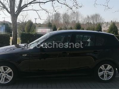 Usado BMW 118 122 CV (89 kW) 2008 Negro Utilitario