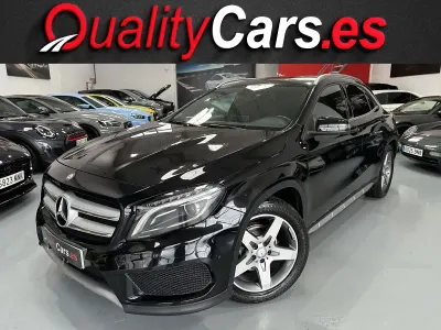Usado Mercedes GLA200 AMG line 136 CV (100 kW) 2016 Negro SUV