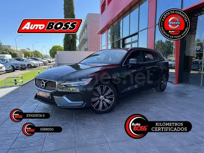 Usado Volvo V60 Inscription 340 CV (250 kW) 2021 Gris / plata Familiar