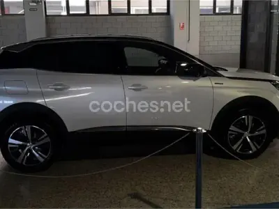 Usado Peugeot 3008 GT-line 130 CV (95 kW) 2020 Blanco SUV