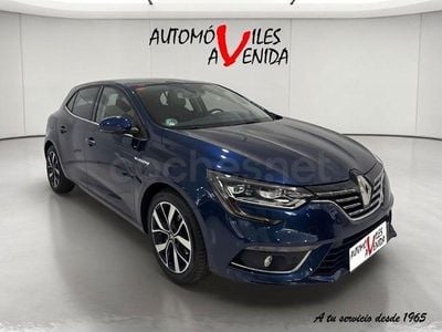 Usado Renault Mégane IV Bose Edition 140 CV (102 kW) 2019 Azul Berlina