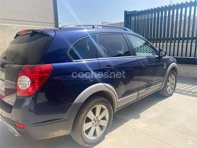 Usado Chevrolet Captiva LT 150 CV (110 kW) 2008 Azul SUV