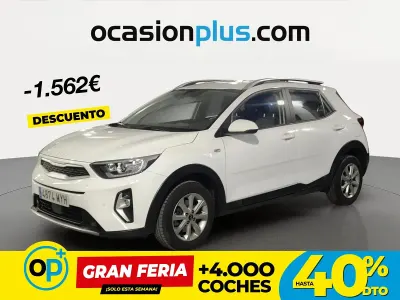 Usado Kia Stonic 79 CV (58 kW) 2025 Blanco SUV