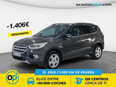 Usado Ford Kuga Trend 150 CV (110 kW) 2017 Gris SUV