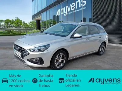Usado Hyundai i30 120 CV (88 kW) 2021 Gris Familiar
