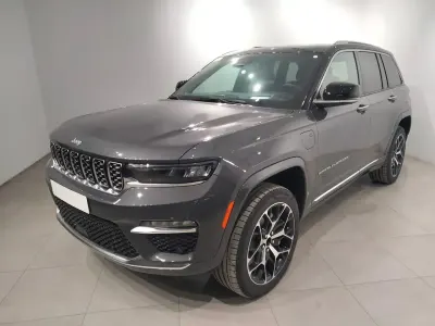 Usado Jeep Grand Cherokee Summit 381 HP (280 kW) 2024 Cinzento SUV