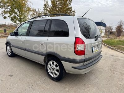 Gris / plata Usado 2004 Opel Zafira Monovolumen | 2000 € (Buen precio)