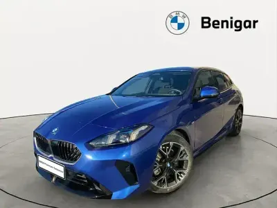 Begagnad BMW 120 Comfort Edition 178 HK (130 kW) 2024 Blå Halvkombi