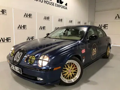 Usado Jaguar S-Type Executive 238 CV (175 kW) 2002 Azul Berlina