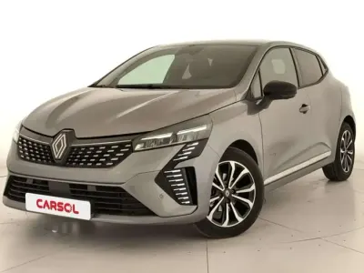 Usado Renault Clio Techno 90 CV (66 kW) 2025 Gris Utilitario