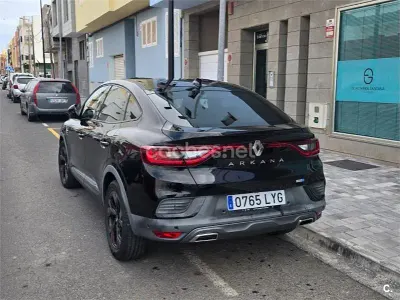 Usado Renault Arkana RS Line 145 CV (106 kW) 2022 Negro SUV