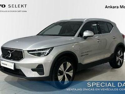 Usado Volvo XC40 211 CV (155 kW) 2023 Gris / plata SUV