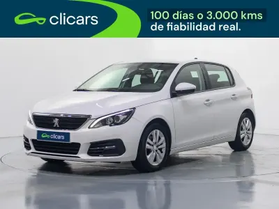 Usado Peugeot 308 Active 130 CV (95 kW) 2018 Blanco Berlina
