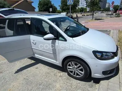 Usado VW Touran Advance 140 CV (102 kW) 2013 Blanco Monovolumen