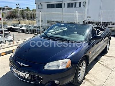 Usado Chrysler Sebring Cabriolet 141 CV (103 kW) 2001 Azul Descapotable
