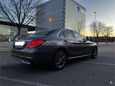 Usado Mercedes C180 Exclusive 156 CV (114 kW) 2017 Gris / plata Familiar