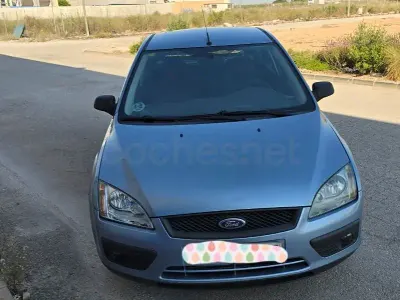 Usado Ford Focus Trend 115 CV (84 kW) 2007 Azul Berlina