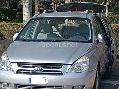 Usado Kia Carnival 185 CV (136 kW) 2007 Blanco Monovolumen