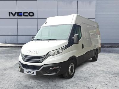 Begagnad Iveco Daily 156 HK (114 kW) 2023 Vit Van