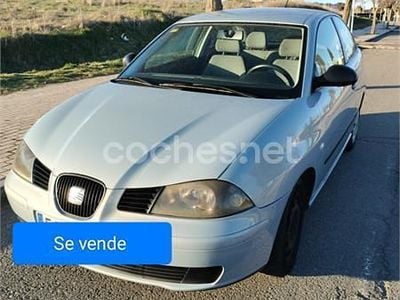 Usado Seat Ibiza Stella 100 CV (73 kW) 2003 Azul Utilitario