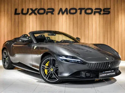 Nuevo Ferrari Roma 620 CV (456 kW) 2025 Gris / plata Descapotable