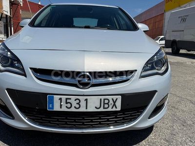 Usado Opel Astra Excellence 136 CV (100 kW) 2016 Azul Berlina