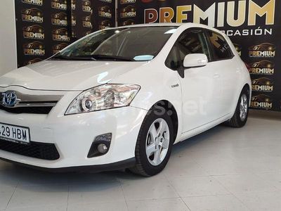 Toyota Auris Hybrid