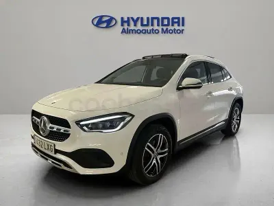 Usado Mercedes GLA200 150 CV (110 kW) 2022 Blanco SUV