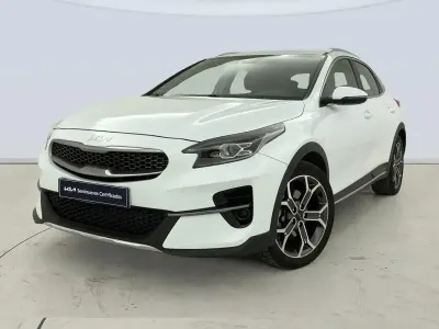 Usado Kia XCeed 120 HP (88 kW) 2022 Branco SUV