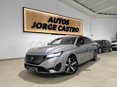 Usado Peugeot 308 SW Allure 130 CV (95 kW) 2022 Gris / plata Familiar