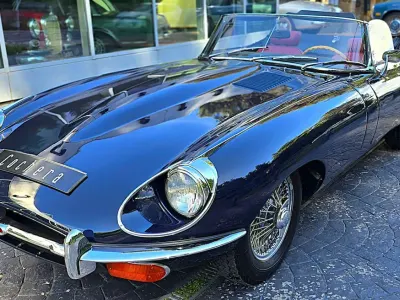 Usado Jaguar E-Type 245 CV (180 kW) 1969 Azul Descapotable