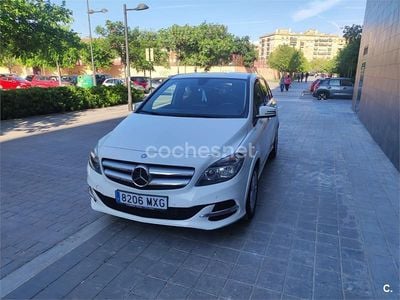 Blanco Usado 2015 Mercedes B200 Monovolumen | 13.200 € (Un poco caro)