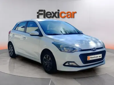 Usado Hyundai i20 Active 86 CV (63 kW) 2017 Blanco Berlina
