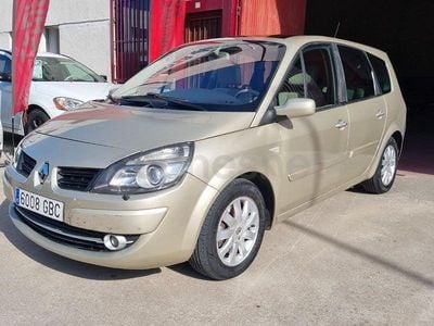 Usado Renault Grand Scénic II Privilege 150 CV (110 kW) 2008 Beige Monovolumen
