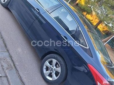 Usado Hyundai i40 136 CV (100 kW) 2012 Azul Berlina