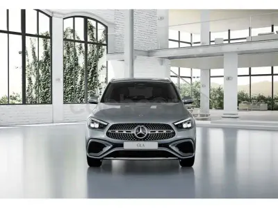 Begagnad Mercedes GLA200 150 HK (110 kW) 2025 Grå SUV