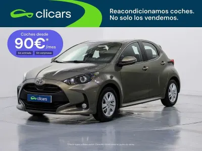 Usado Toyota Yaris Edition 125 CV (91 kW) 2022 Naranja Utilitario